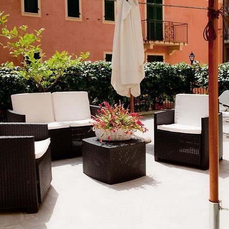 Hotel Lydia Alassio Dış mekan fotoğraf