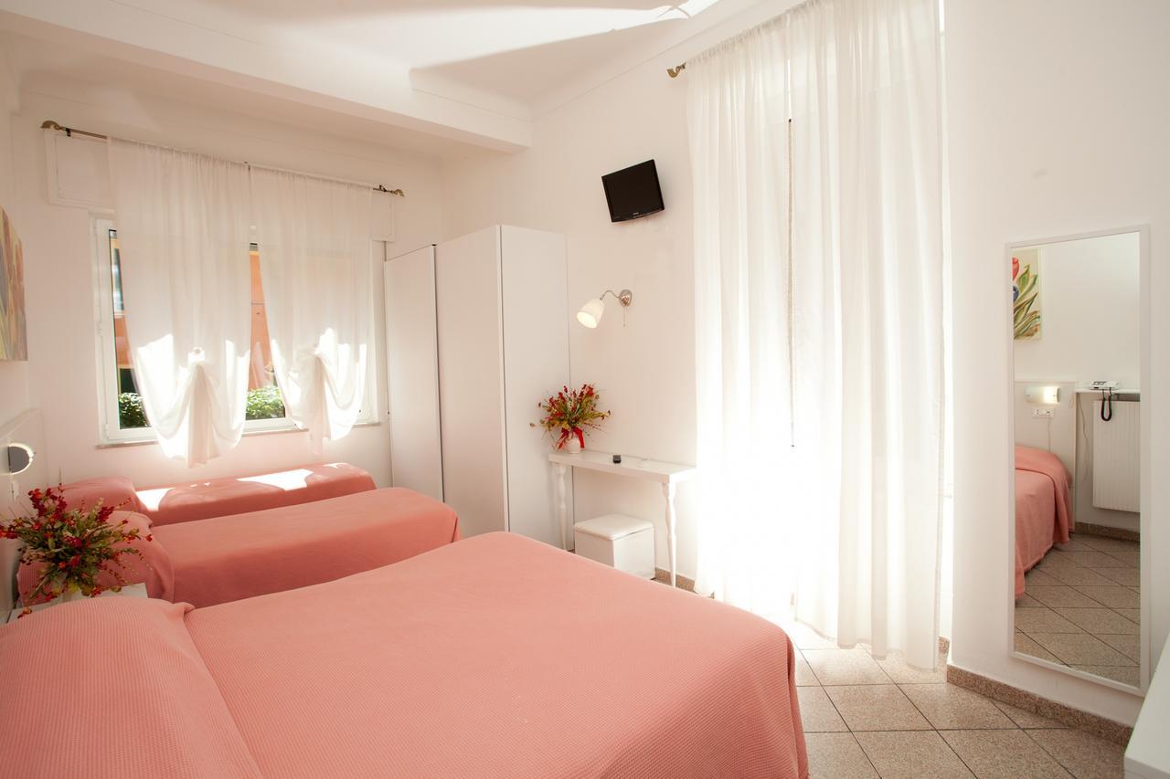 Hotel Lydia Alassio Dış mekan fotoğraf